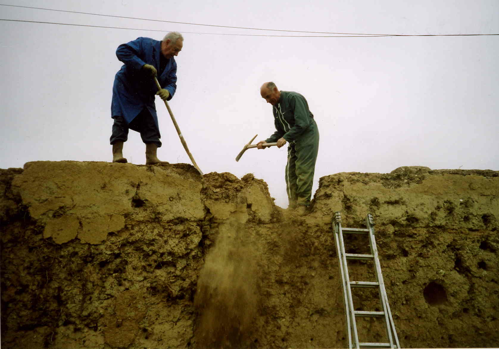 Mur en bauge pendant